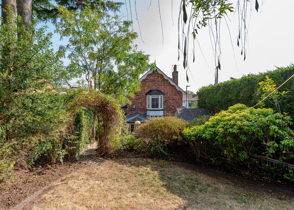 31 The Avenue-External (5).jpg