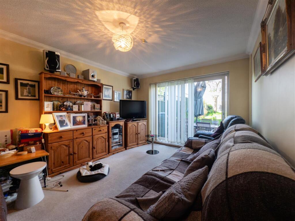 20250402111632 - IMG_5893 - 119 Foxglove avenue IP