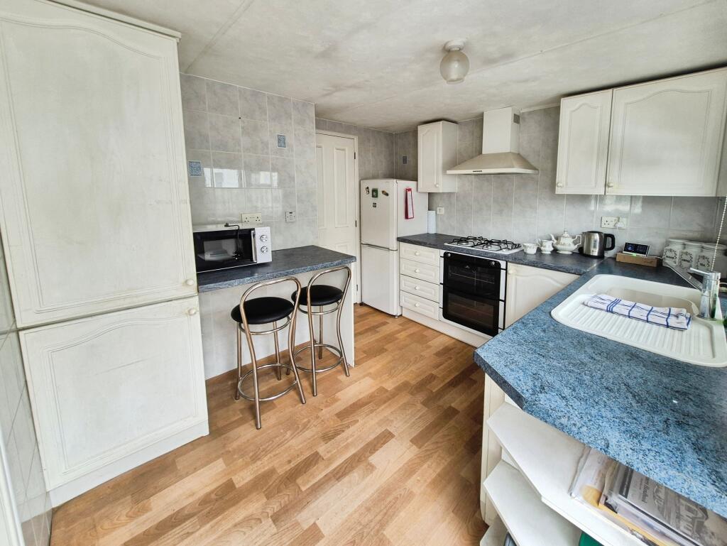 8ee7357620250522154049