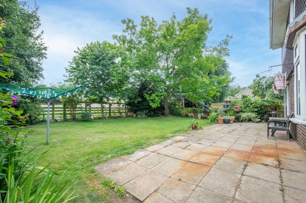 10 Brookfields cl...