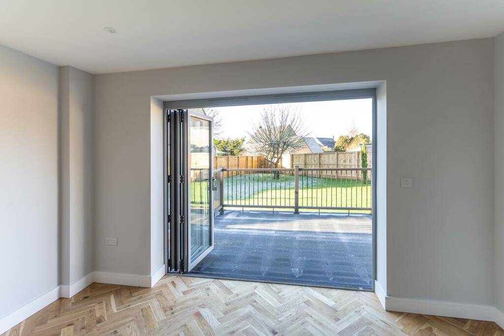 Sitting room bi-folds