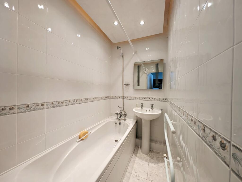 8f4fe317-babe-4599-b04e-068411490aca