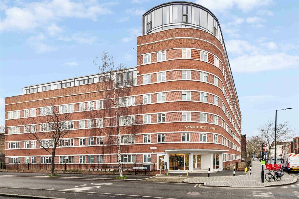Flat 41 Sandhurst Court, Acre Lane, Brixton, SW2-1