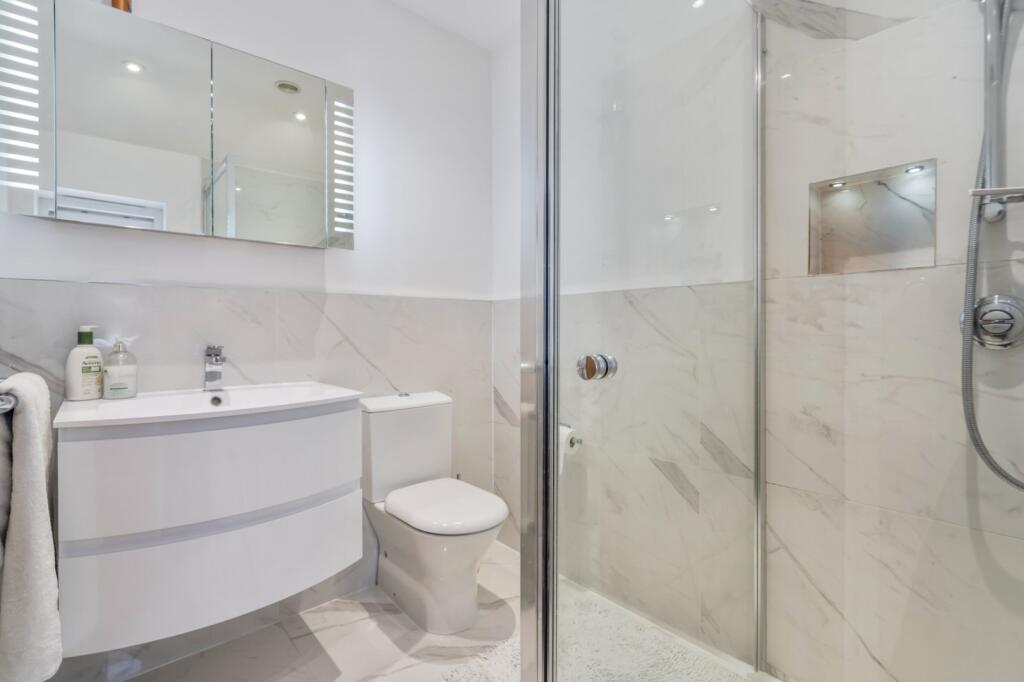 Ensuite Shower Room