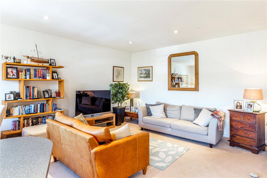 Kitchen/Lounge