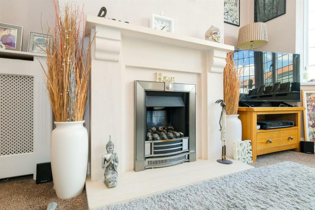 Gas coal fire front living room.jpg