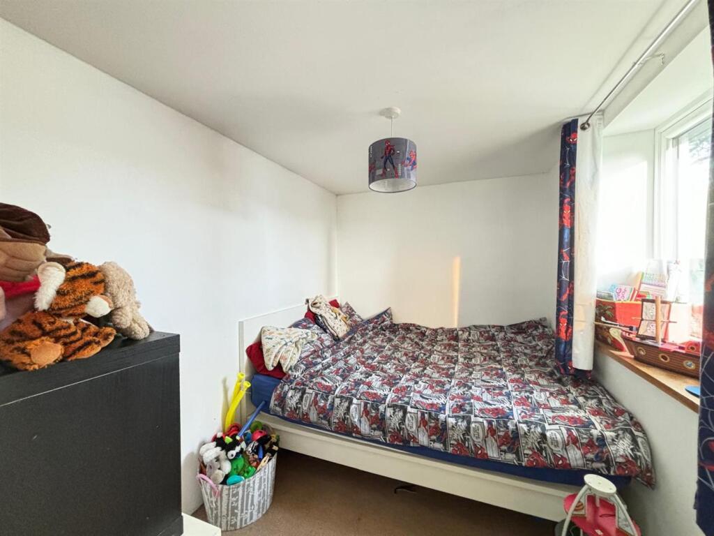 Broadmead Cot 12.jpg