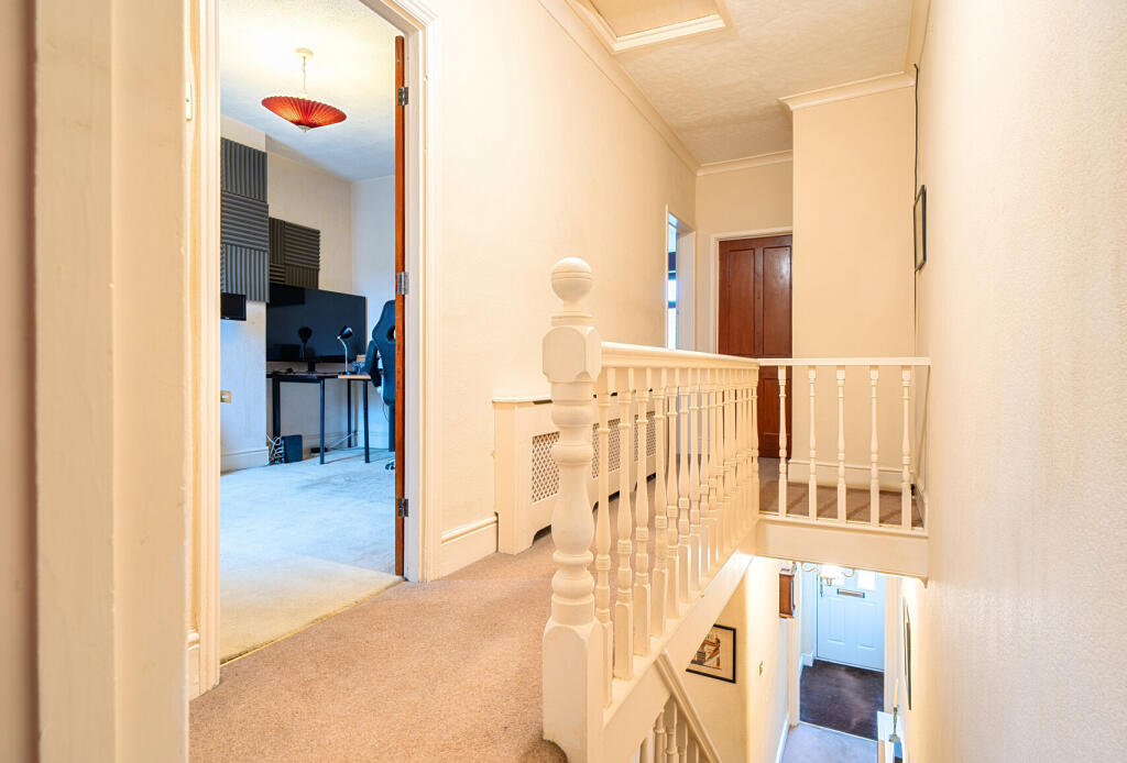 1394220-19-694a89...