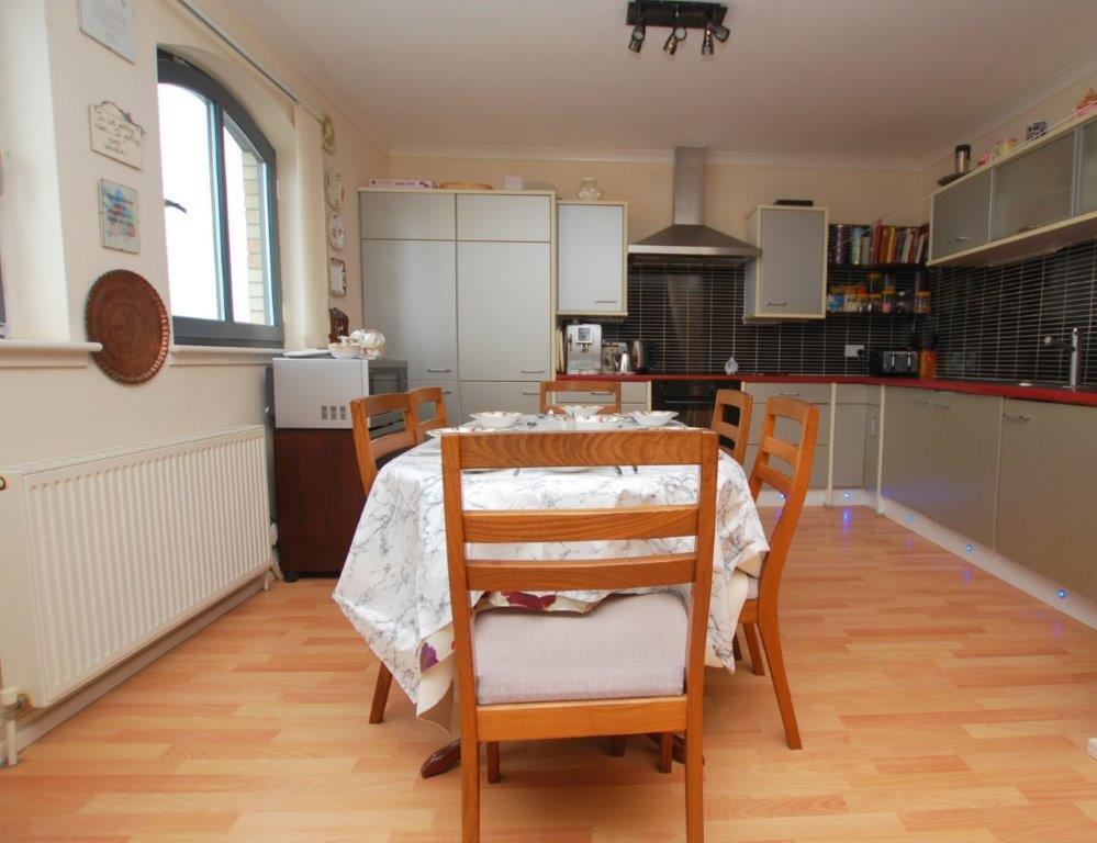 7 James Watt Way (33).jpg