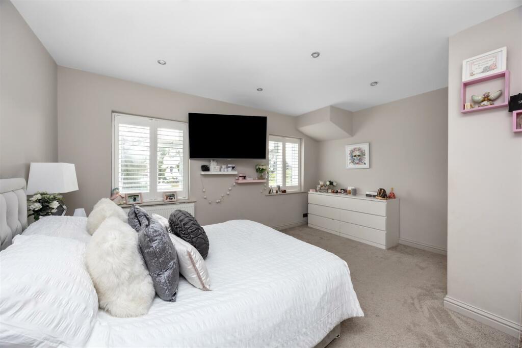 Offington Avenue, 85-007.jpg