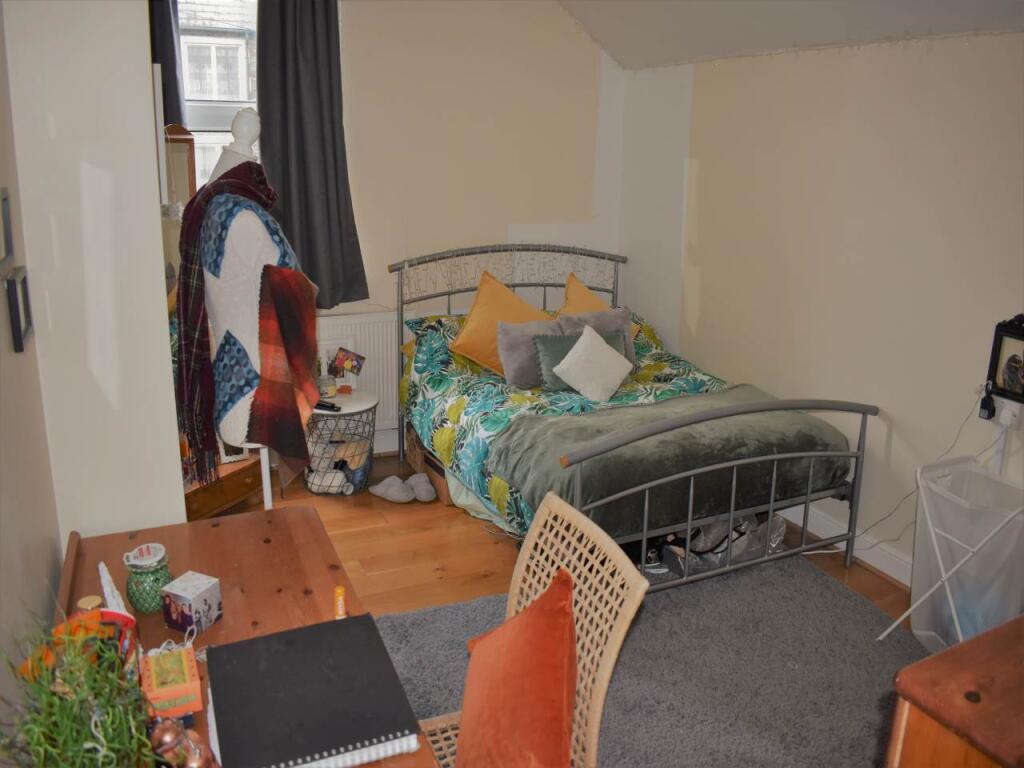 First Floor Rear Bed