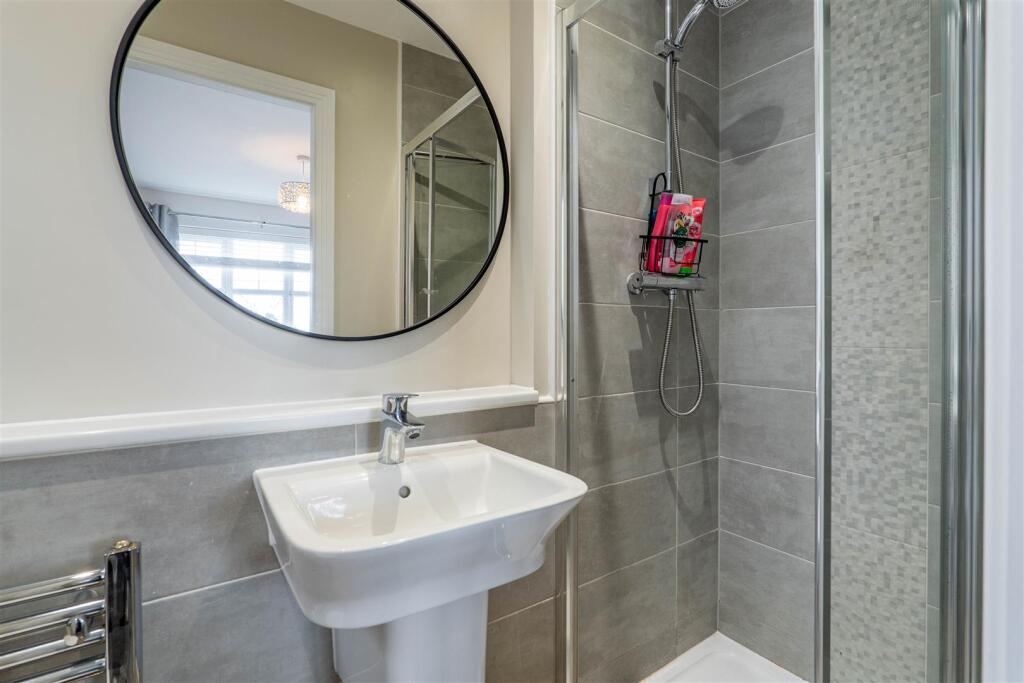 Master Bedroom Ensuite