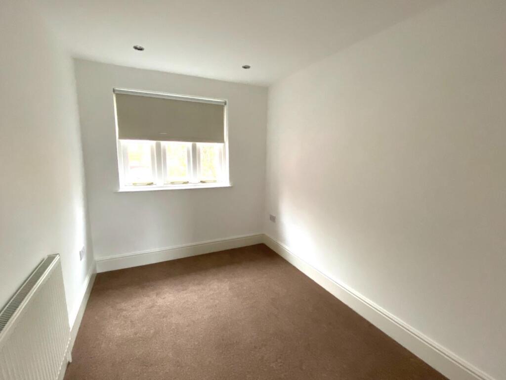 Bedroom 2.JPG