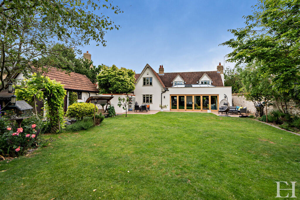 8647171-exteriorW...