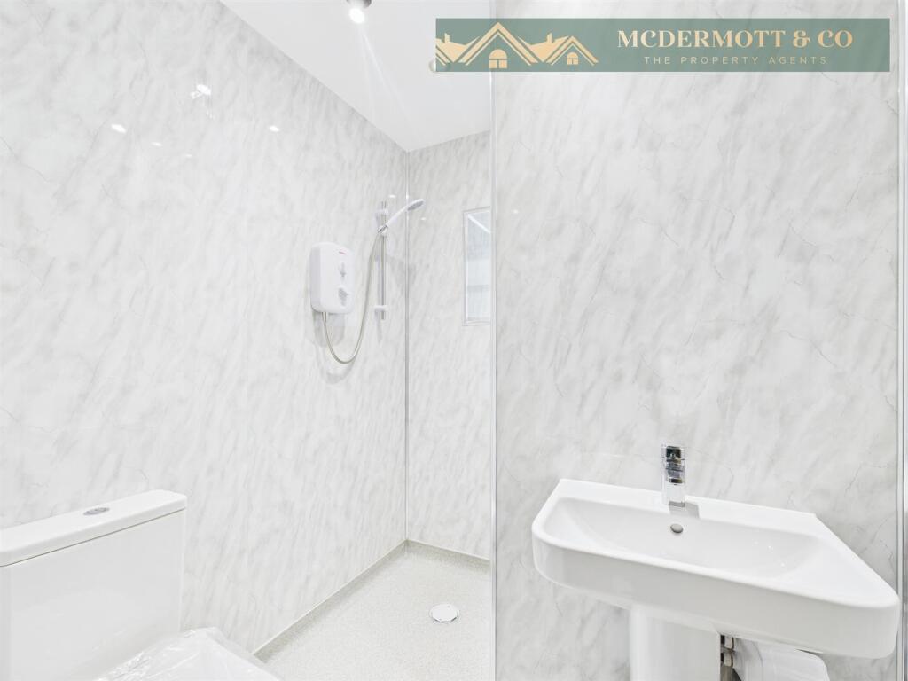 APARTMENT 51