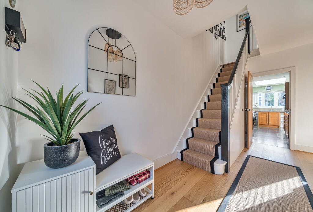 1396046-5-695e645...