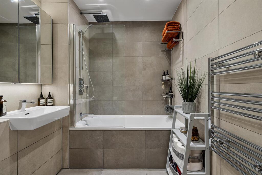Lorimer House, 9 Navigators Walk, E3