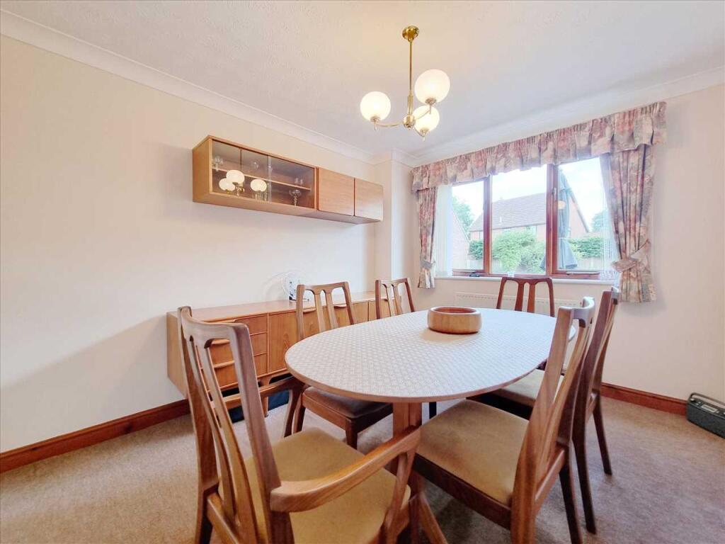 Dining Room: