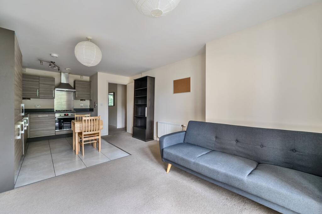 1333111-11-688b6d...