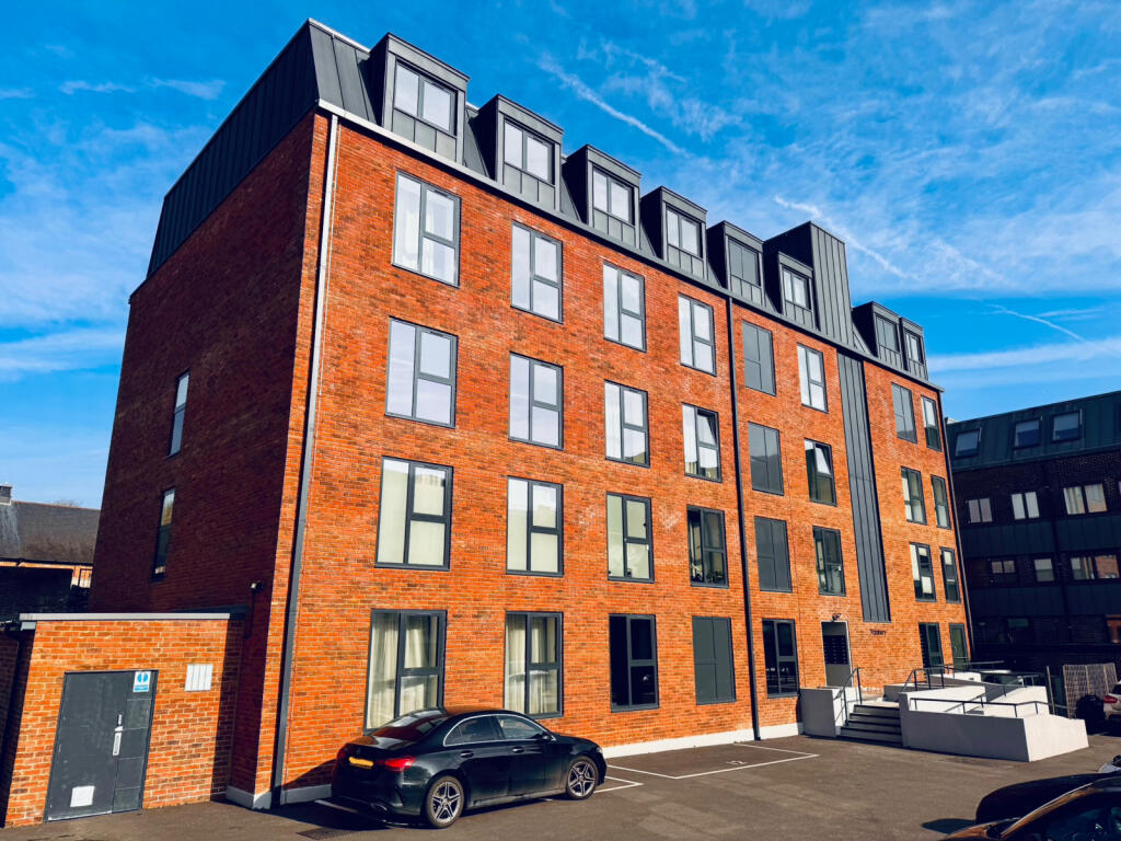 2 Bedroom Apartment For Sale