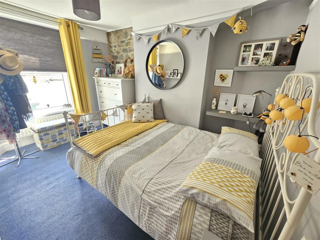 Bedroom 2.jpg