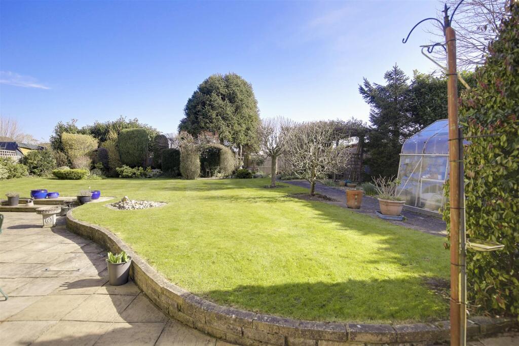 Garden a.JPG