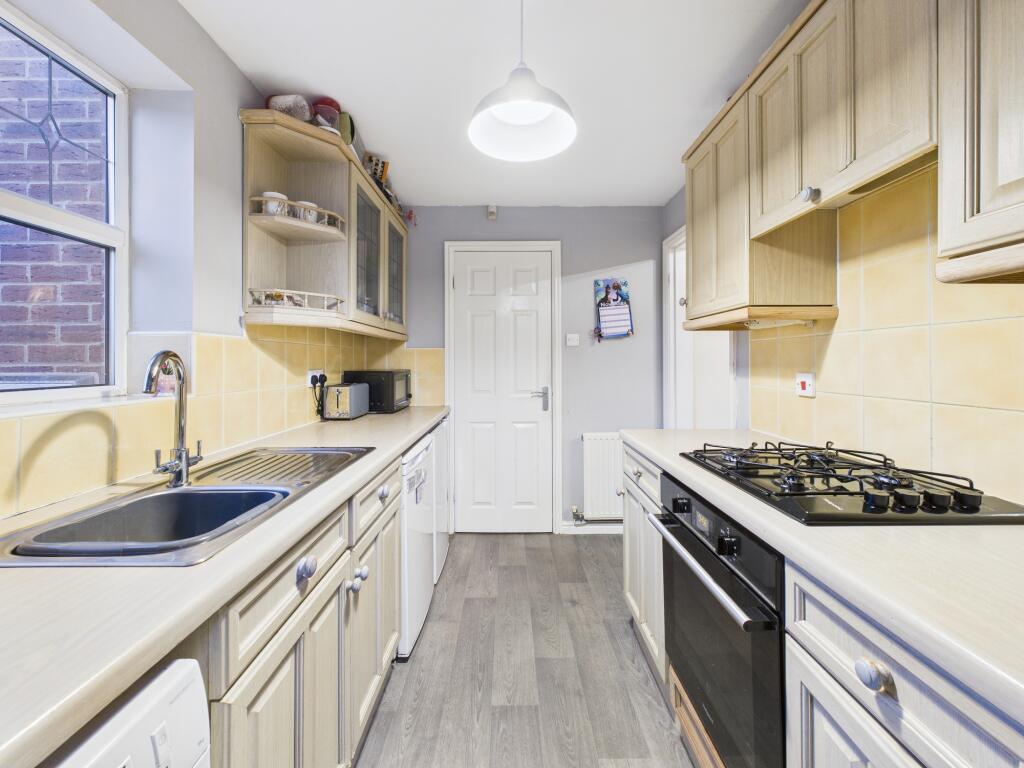 CAM05192G0-PR0187-STILL018