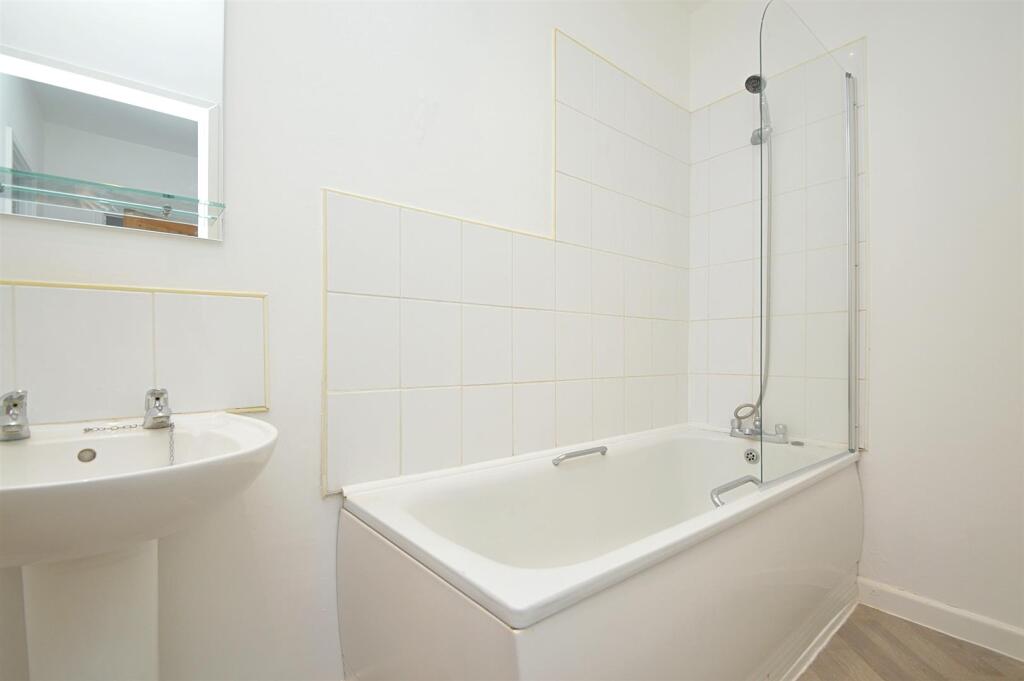resizedBathroom.jpg