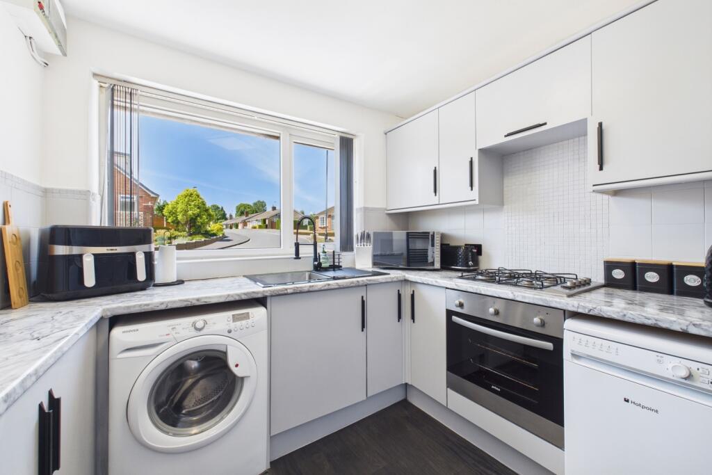 CAM03162G0-PR0291-STILL005