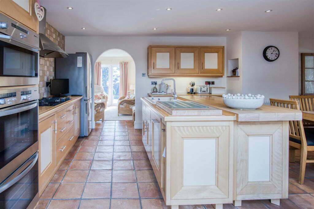 Living / Dining Room