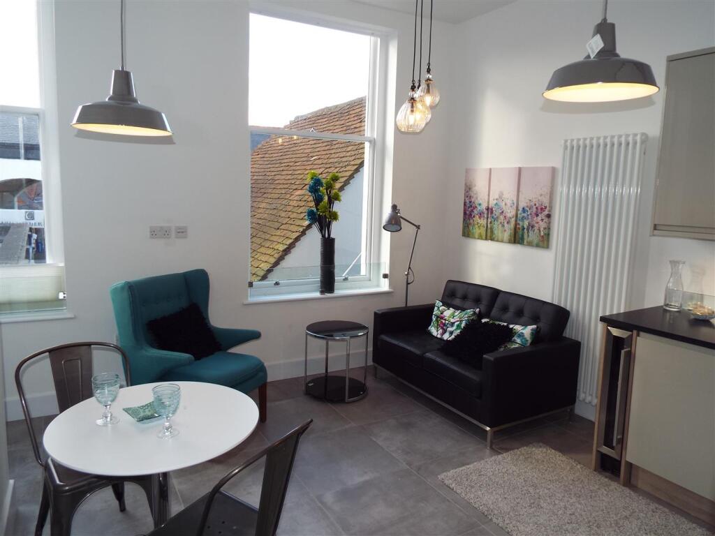 Elliot House, Pudding Lane - Flat 1 - Living Room 