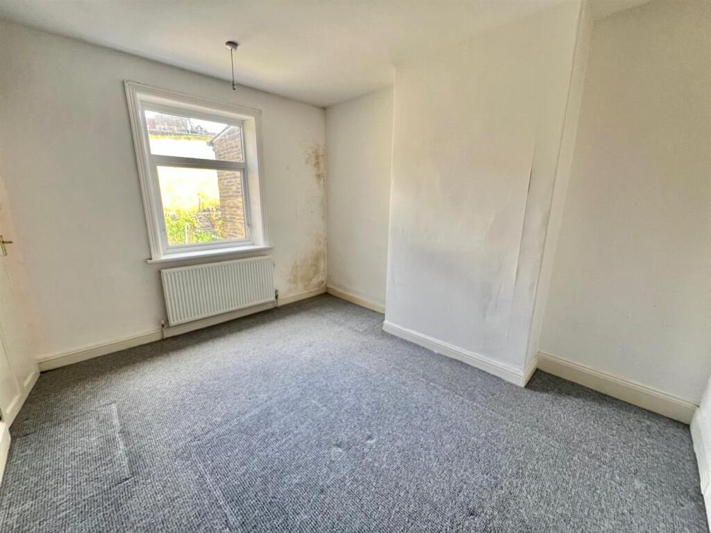 Bramleys Estate Agents - Claremount Road - Halifax