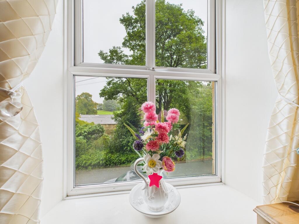 CAM02093G0-PR0056-STILL016