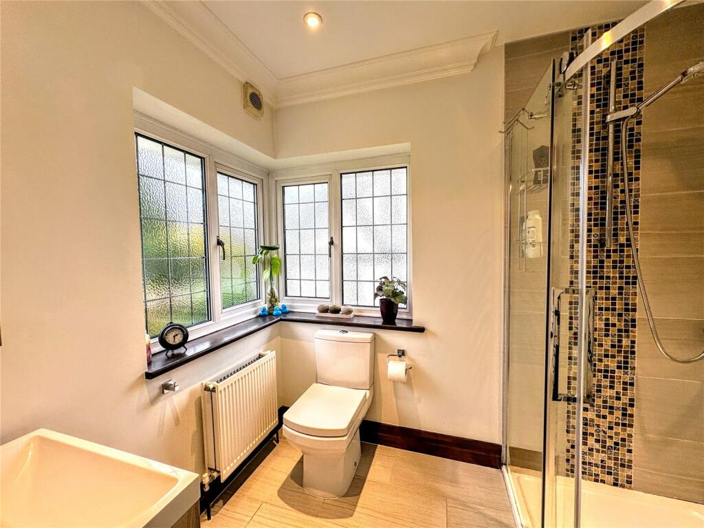 Ensuite