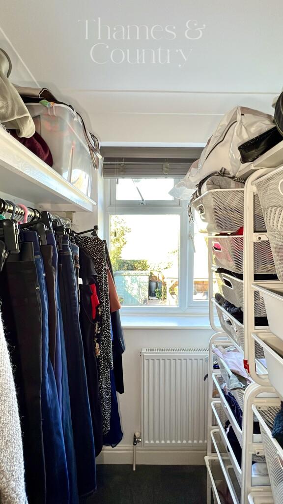 Walk in wardrobe