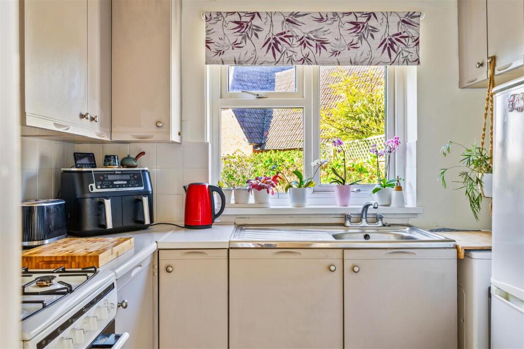 89761_27 Lower Street(12).jpg