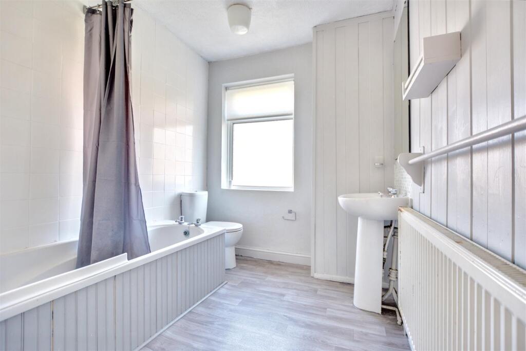 Bathroom.jpeg
