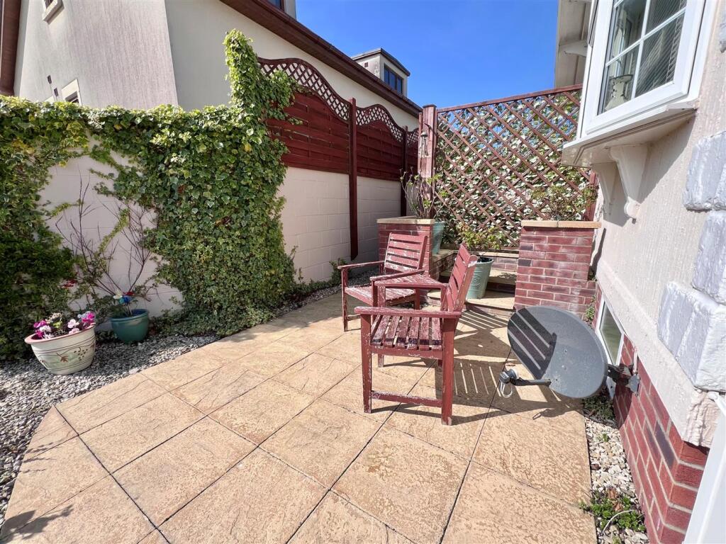 Side Garden Area