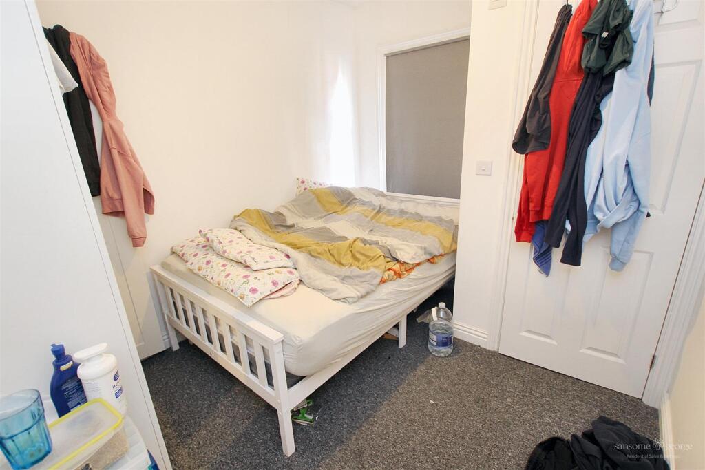 Bedroom 1 F4