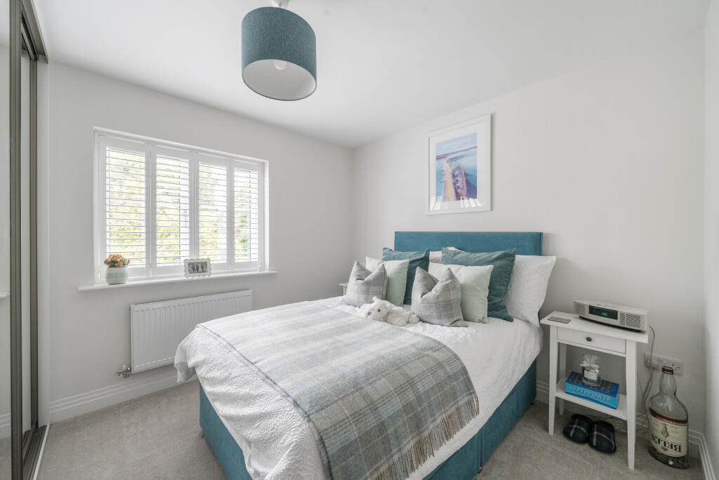 1296709-8-6839ad5...