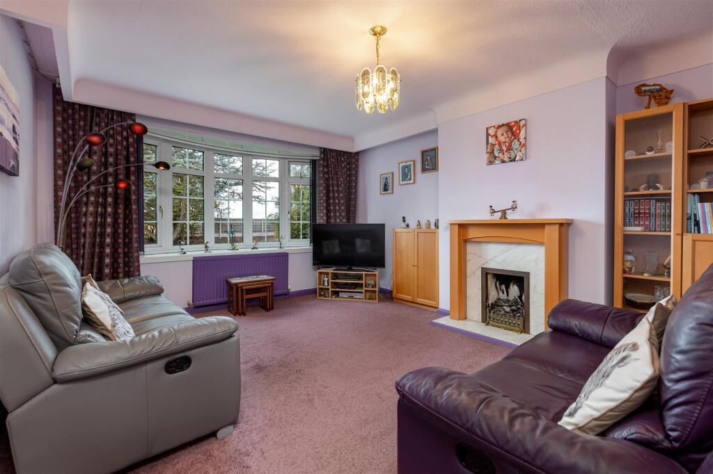 44 Renacres Lane  - Lounge