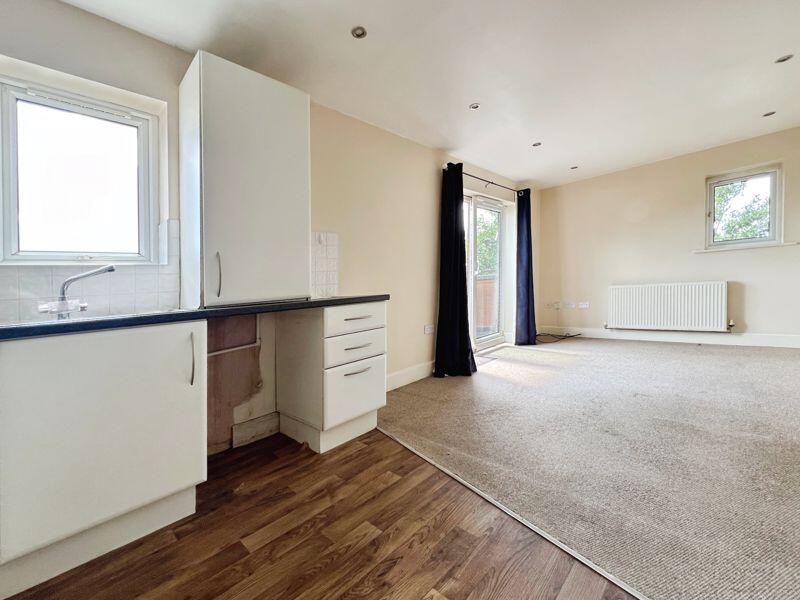 Kitchen diner/lounge