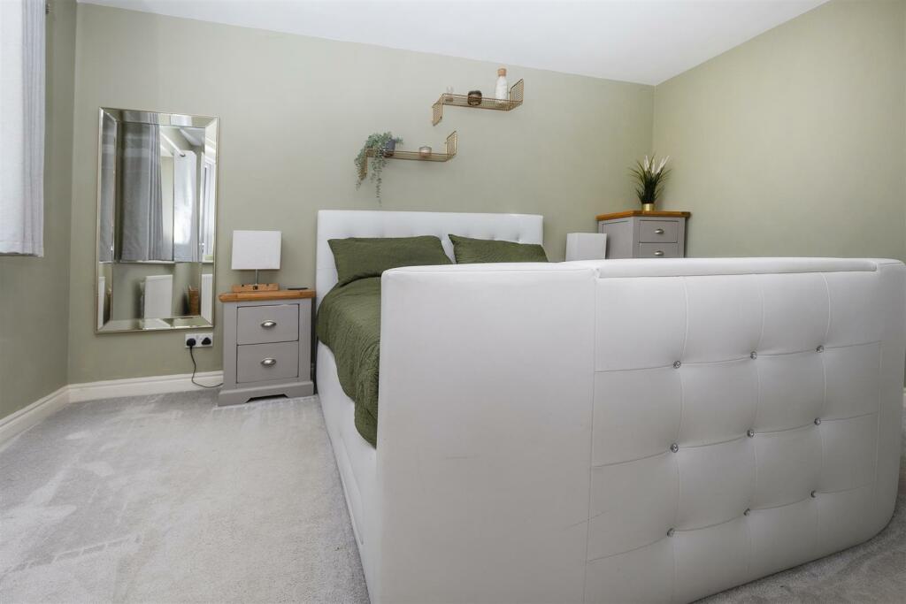 Bramleys Estate Agents - Chadwick Hall Gardens - M