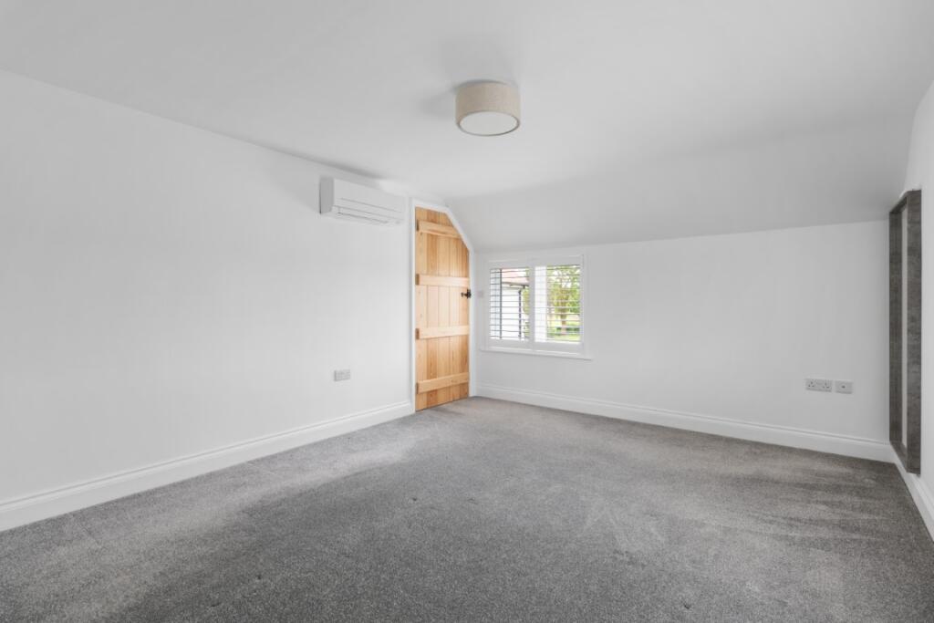 9  Medium  T202509241445.jpg