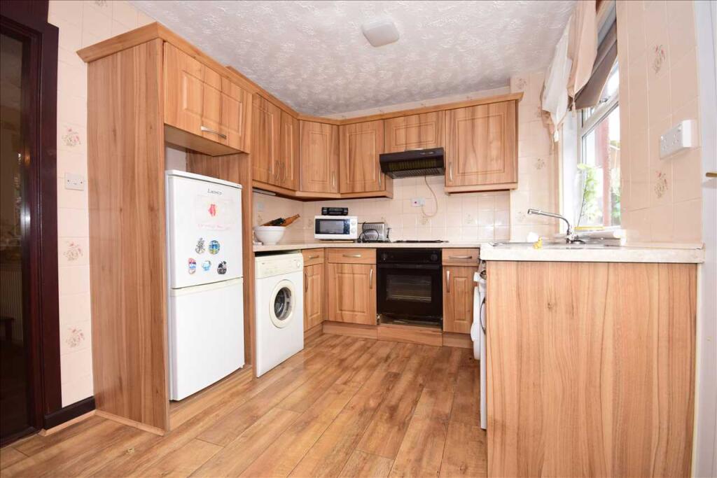 Kitchen / Dining