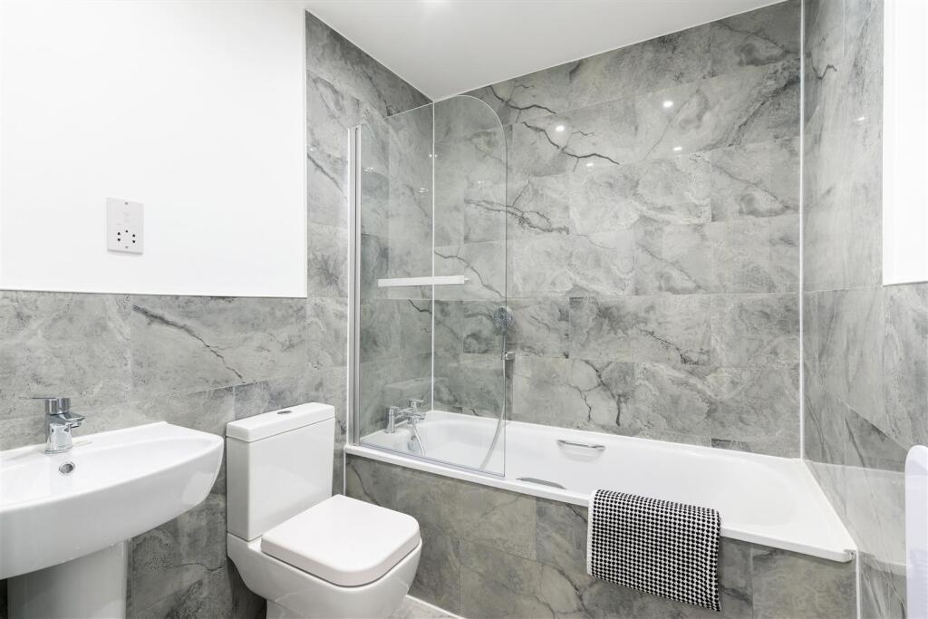 flat 3 272153 (23).jpg
