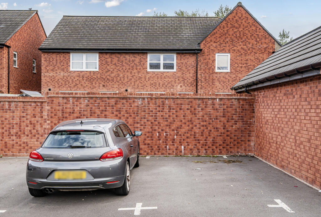 1349352-1-68bb290...