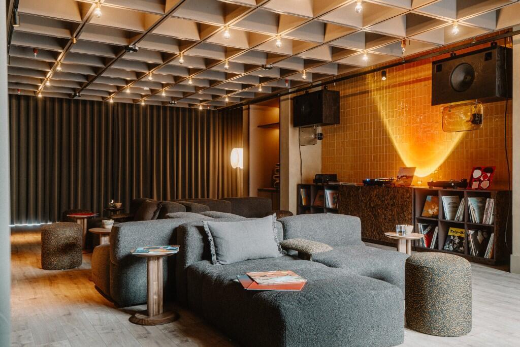 Listening Lounge