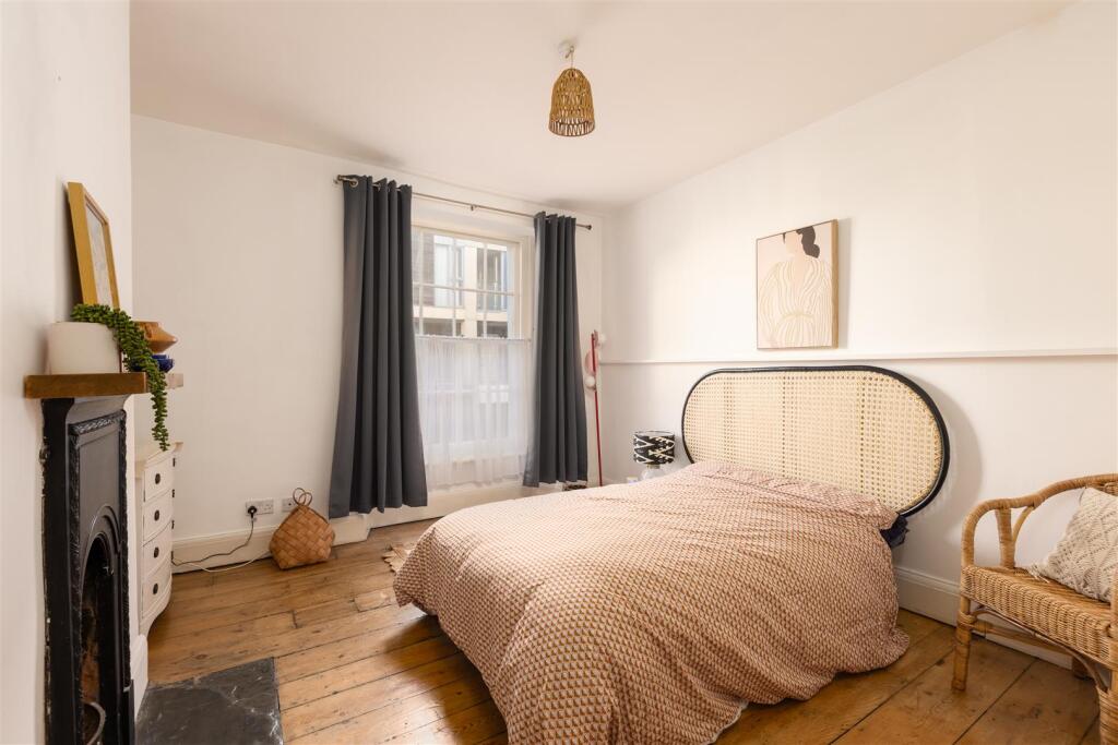 Flat 1, 23 Bath Buildings, BS6-21.jpg