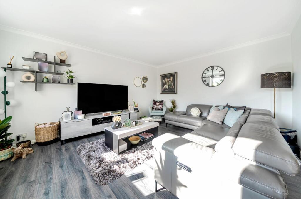 Davidson Frost-Wellings, DFW, White House Drive, L